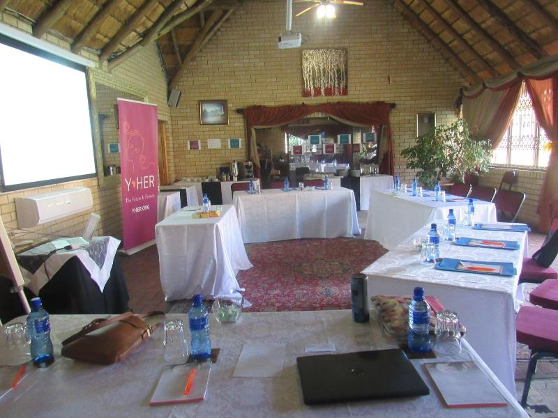 Hoyohoyo Chartwell Lodge image