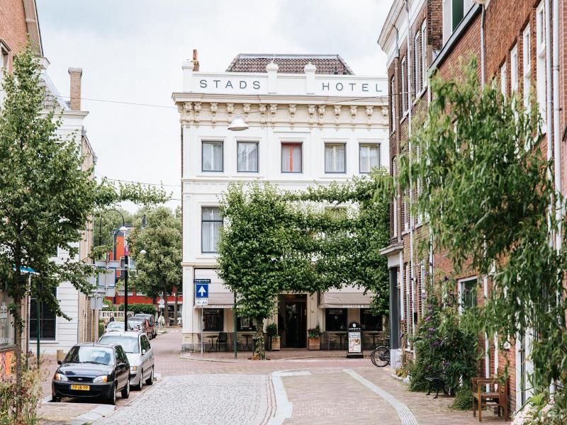 Stadshotel Steegoversloot image