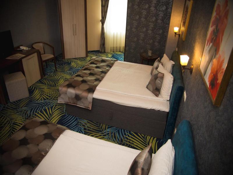 Hotel Stefani image