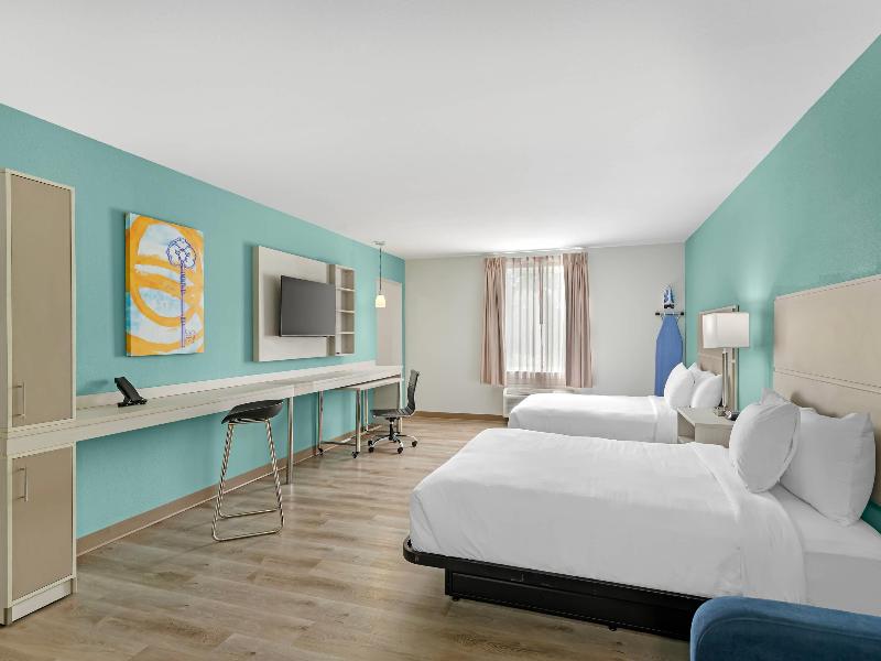 Mainstay Suites Chesapeake - Greenbrier image