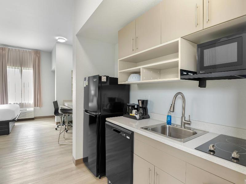 Mainstay Suites Chesapeake - Greenbrier image