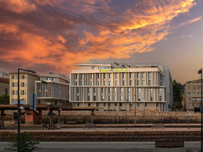 Apparthotel Le Hv B Toulon image