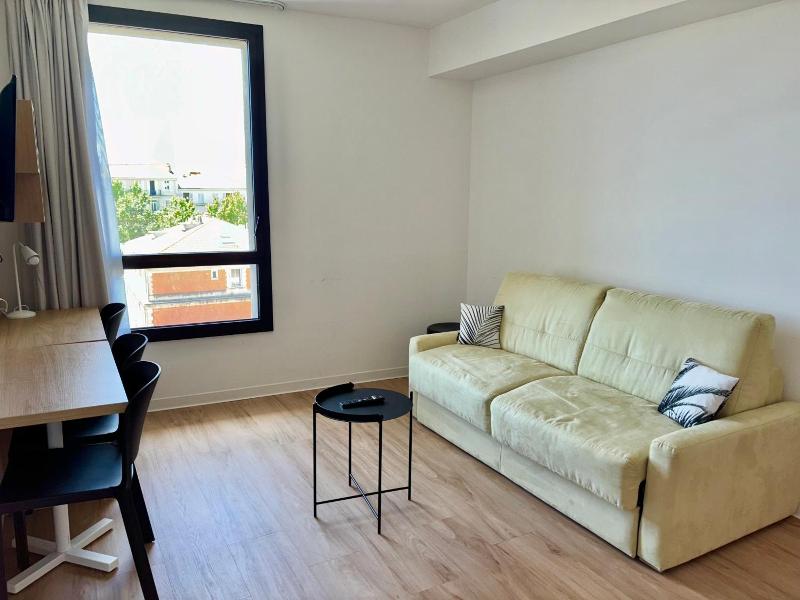 Apparthotel Le Hv B Toulon image