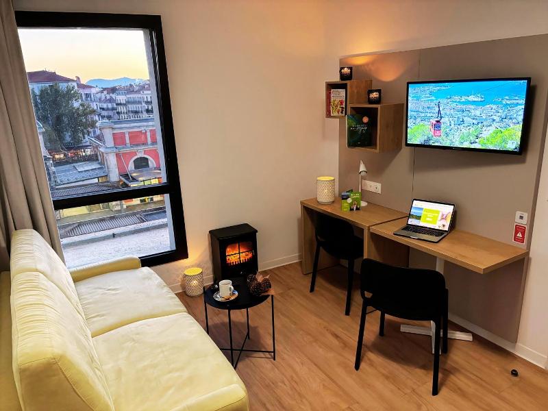 Apparthotel Le Hv B Toulon image