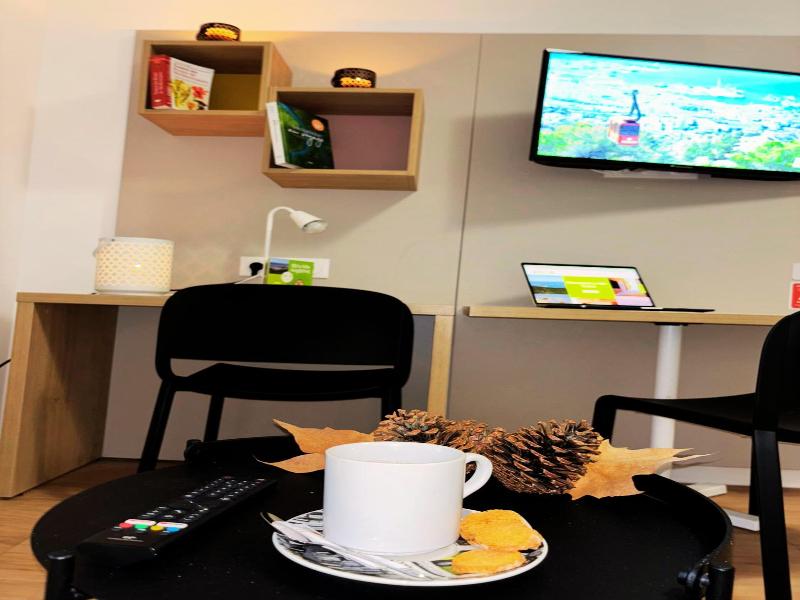 Apparthotel Le Hv B Toulon image