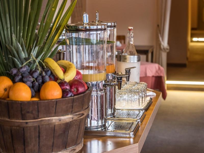 Boutique Hotel La Rocca image