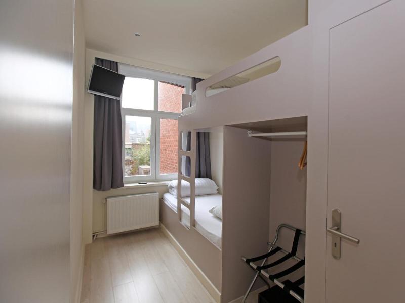 Hotel Cecil image