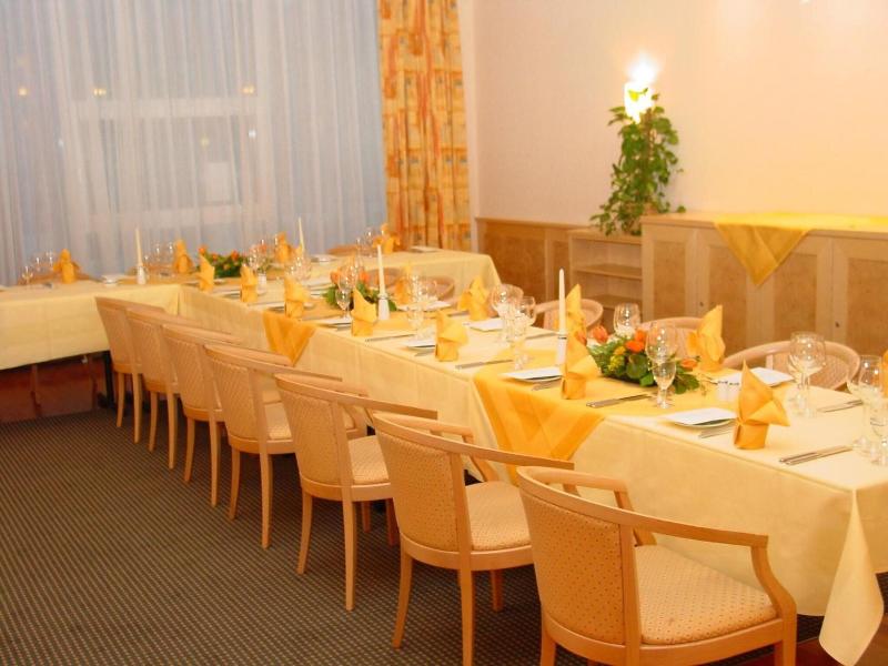 Residenz Am Dom Boardinghouse Apartments image