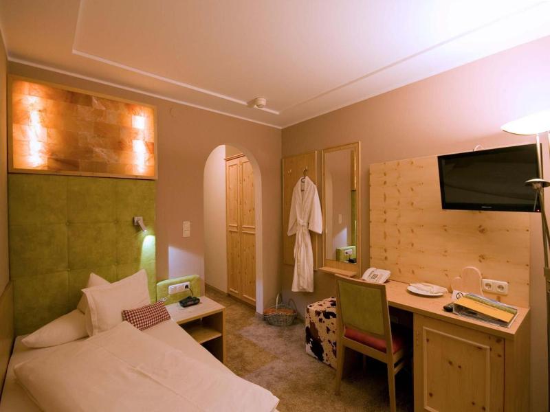 Hotel Zum Ritter image