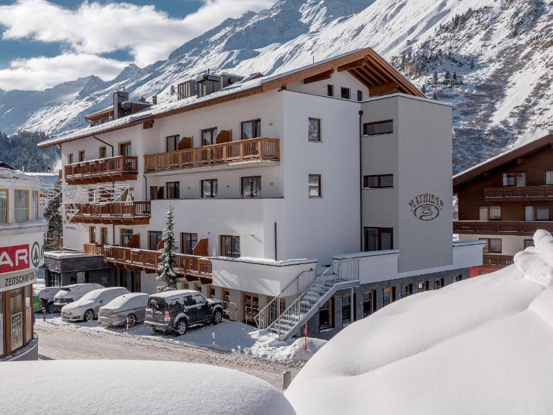 Hotel Mathiesn image