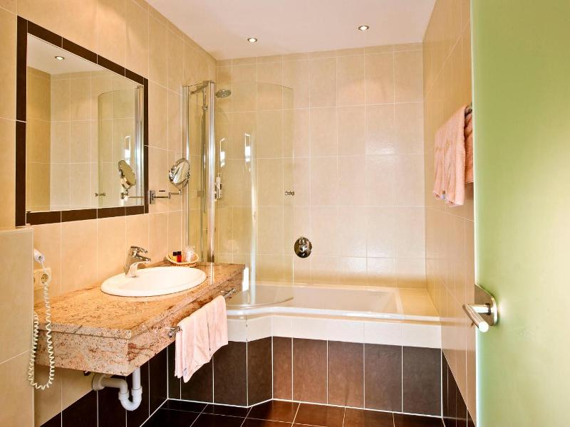 Hotel Mathiesn image