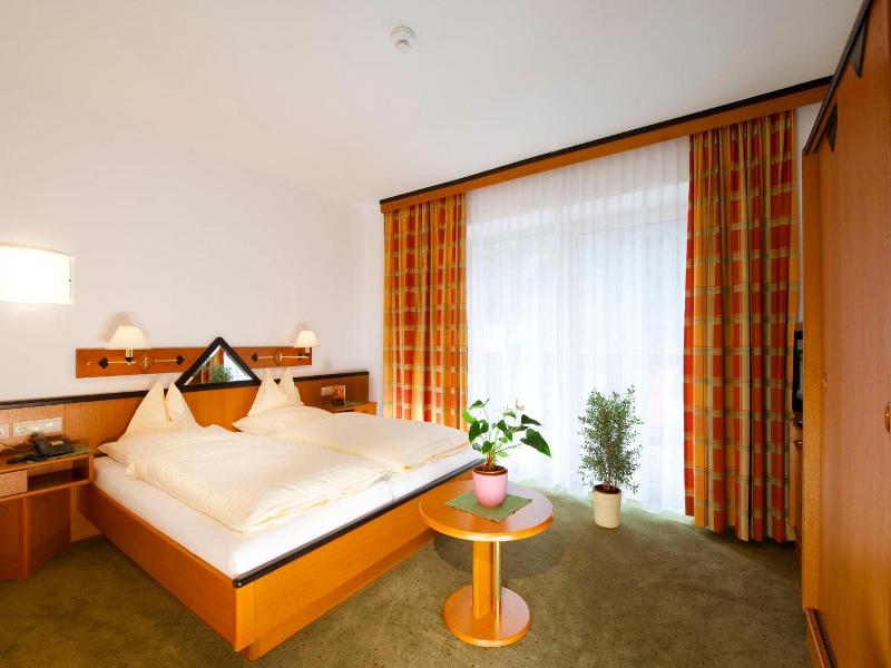 Hotel Mathiesn image