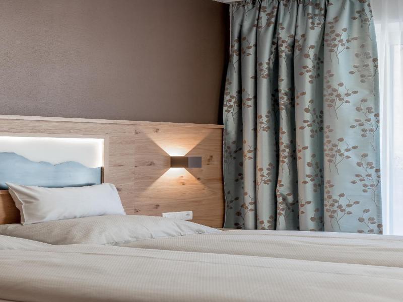 Hotel Mathiesn image