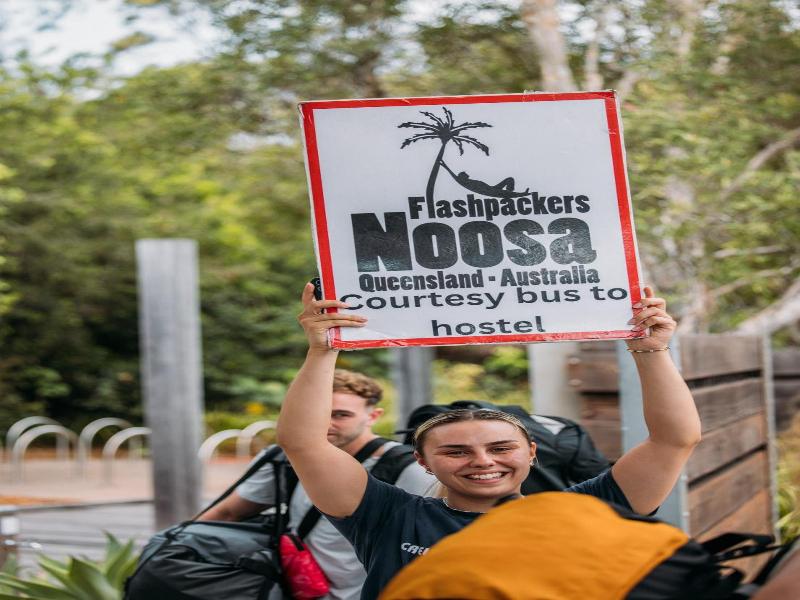 Noosa Flashpackers image