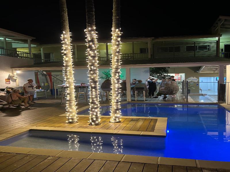 Noosa Flashpackers image