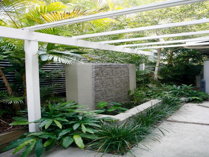 Noosa Flashpackers image