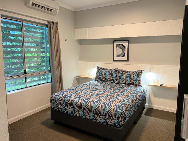 Noosa Flashpackers image