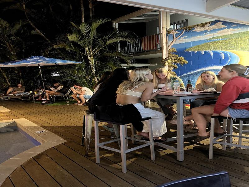 Noosa Flashpackers image