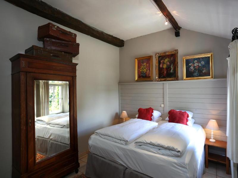 Hotel Aux Ecuries De La Reine image