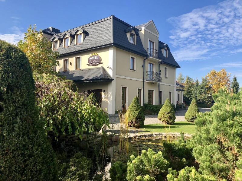 Hotel Na Uboczu image