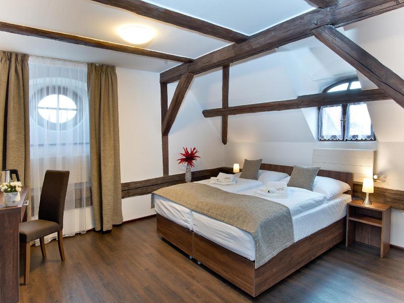 Hotel U Hada Oatec image