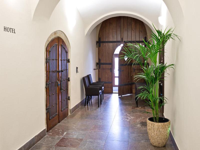 Hotel U Hada Oatec image