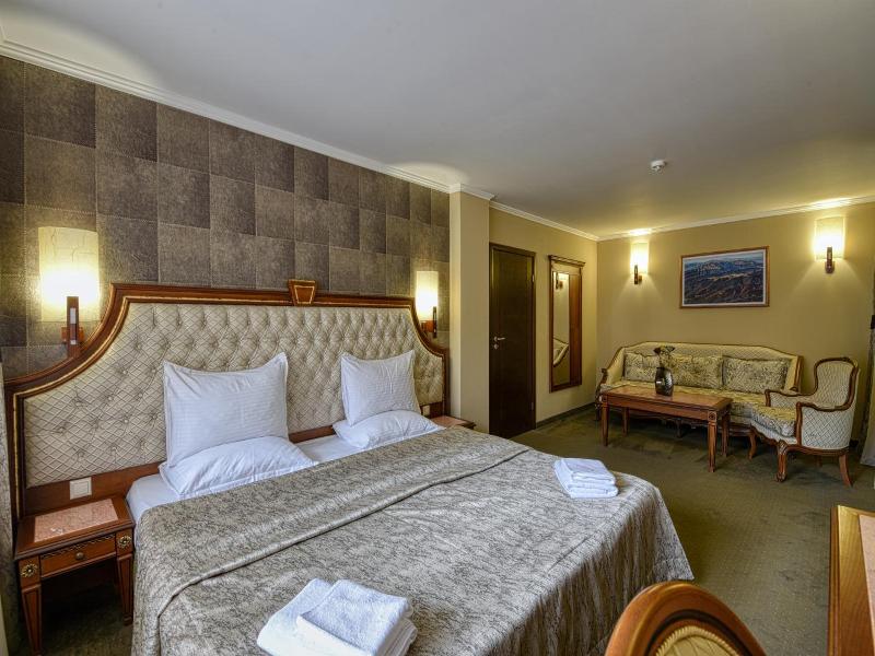 Hotel Edelweiss image