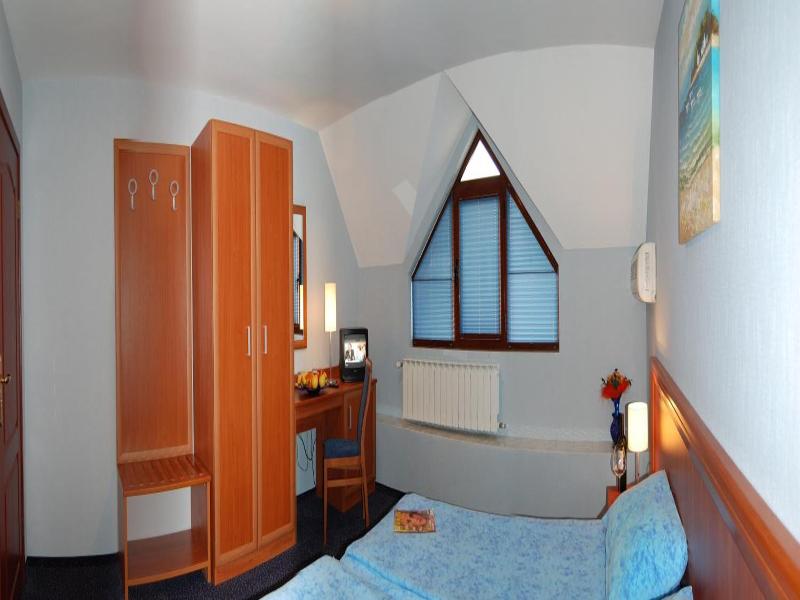 Hotel Kibella image