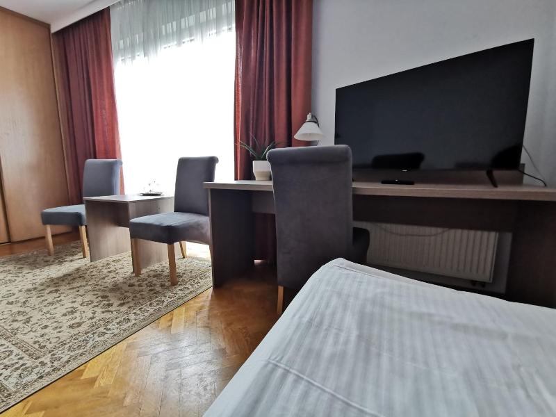 Hotel Zieliniec image
