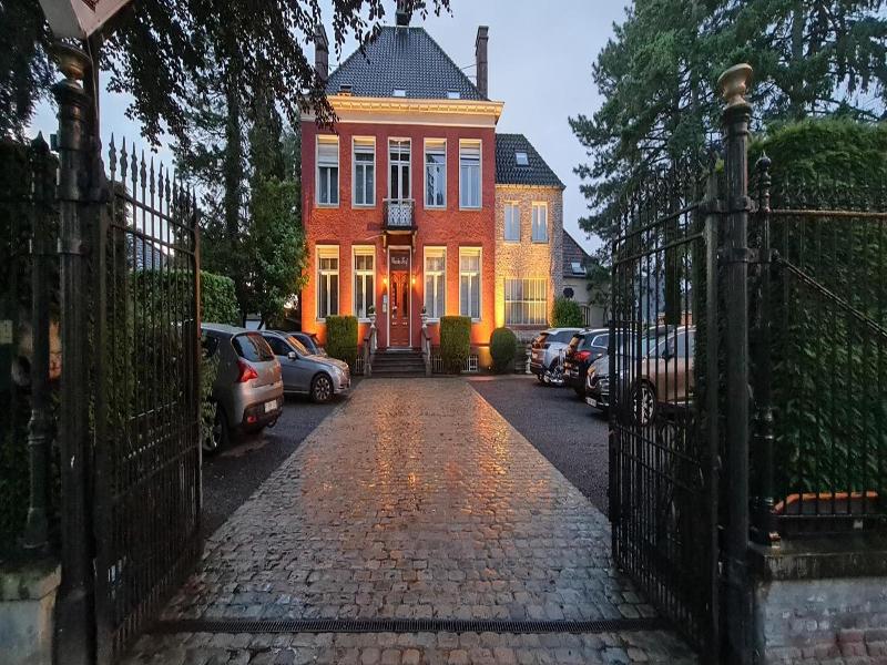 Hotel Vredehof image