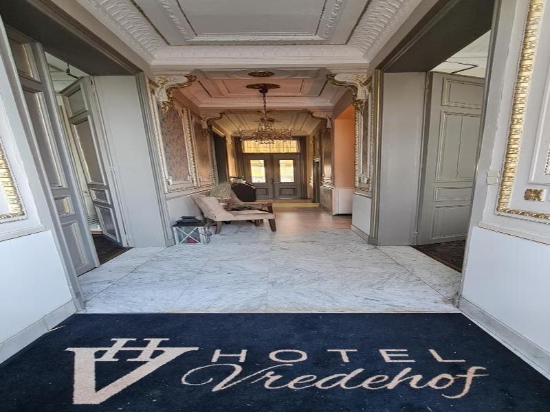 Hotel Vredehof image