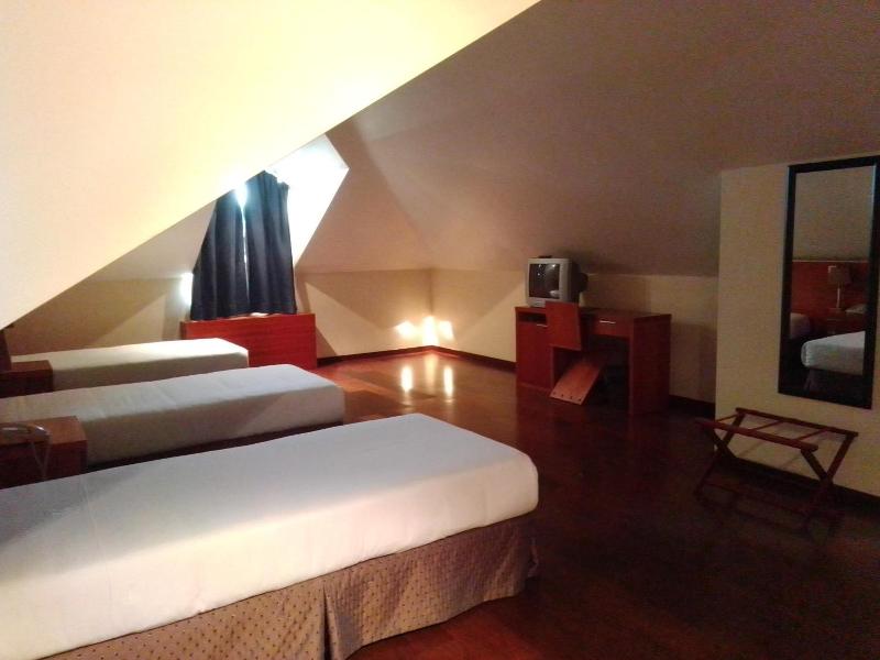Hotel Acez image