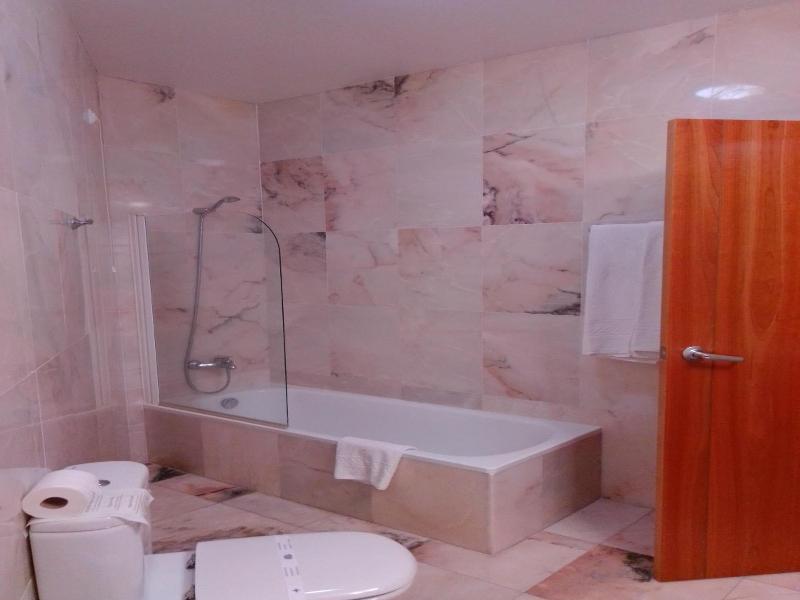 Hotel Acez image