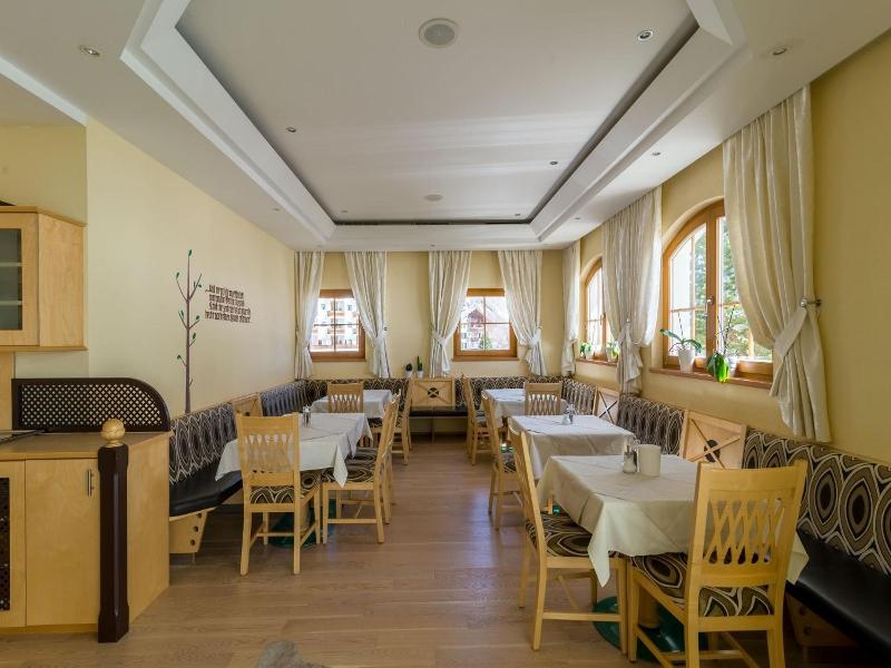 Hotel Garni Chasa Nova image