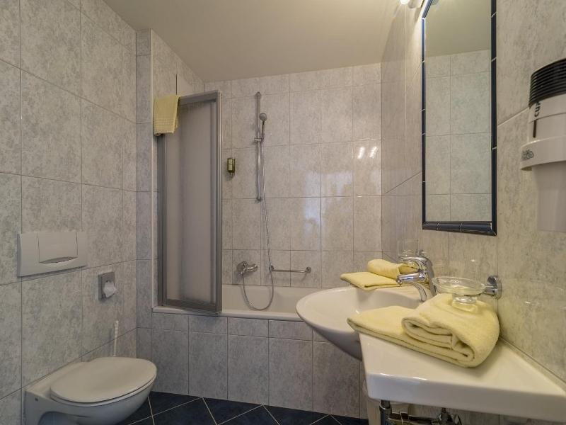 Hotel Garni Chasa Nova image