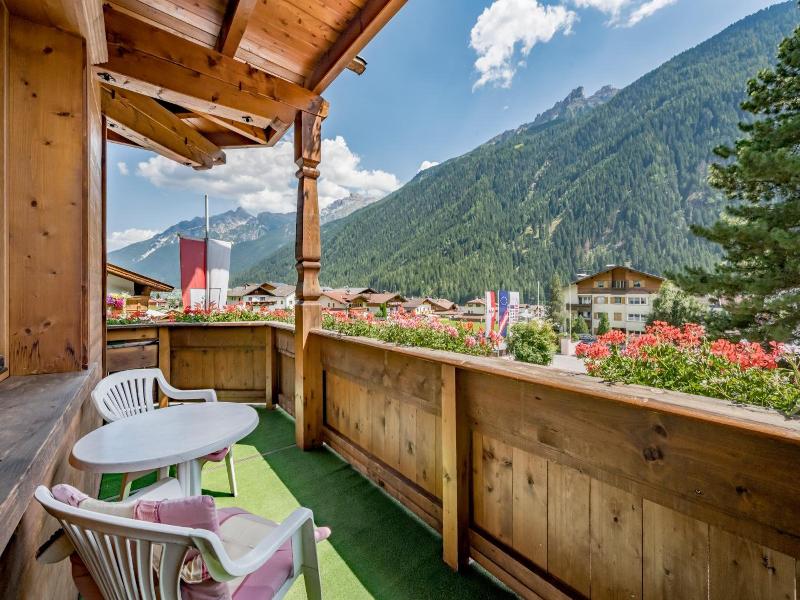 Pension Almrausch image