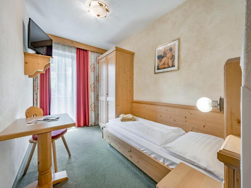Pension Almrausch image