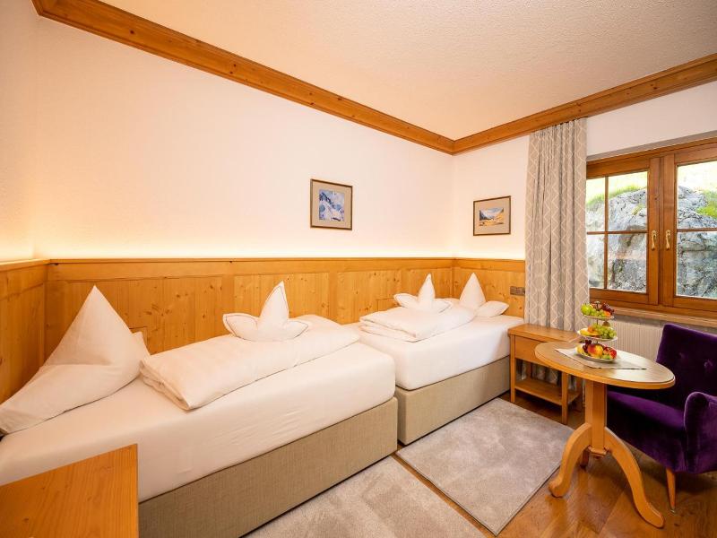 Hotel Enzian image