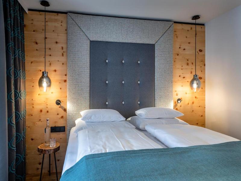 Hotel Das Zwv Lferhaus image