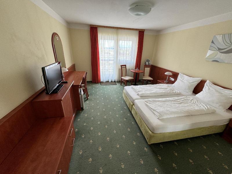 Hotel Breitenlee image