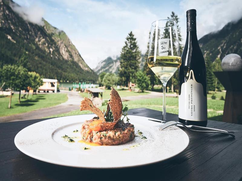 Hotel Fischer Am See image