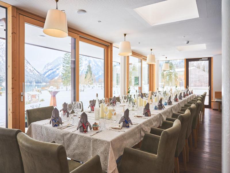 Hotel Fischer Am See image