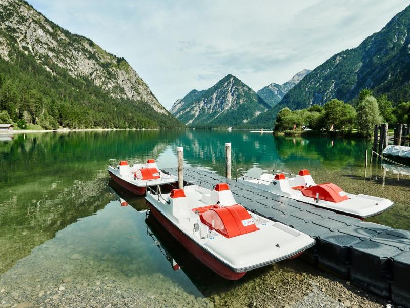 Hotel Fischer Am See image