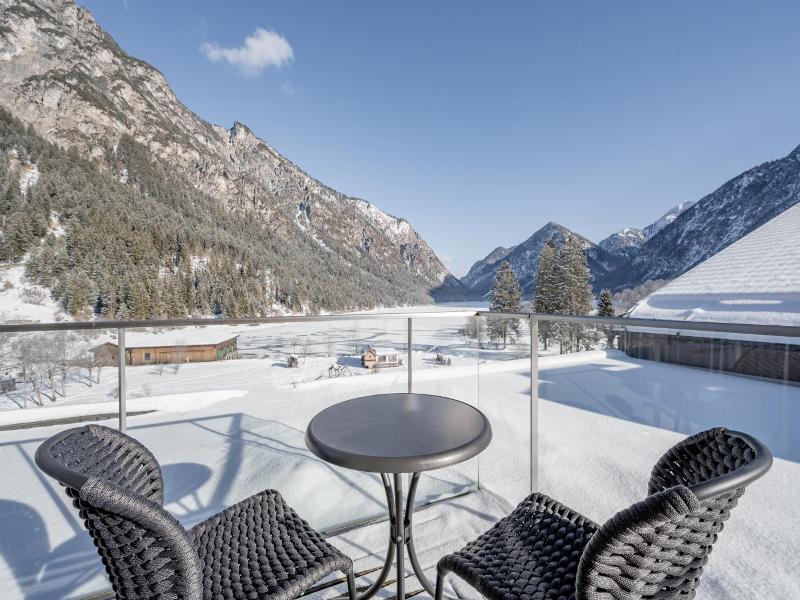 Hotel Fischer Am See image