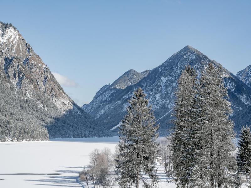 Hotel Fischer Am See image