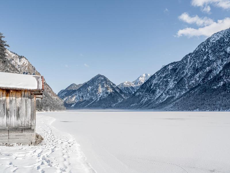 Hotel Fischer Am See image