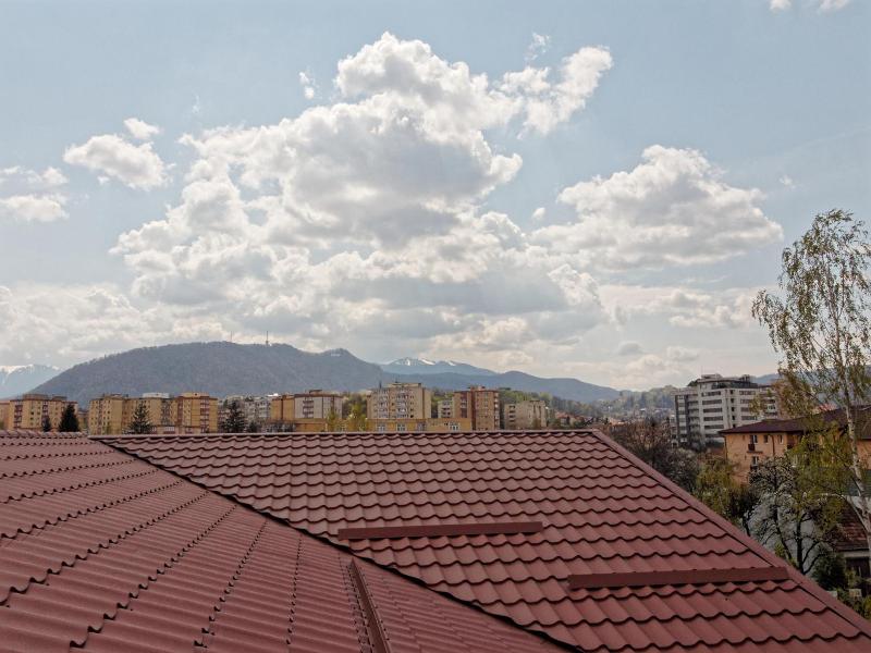 Hotel Oasis image