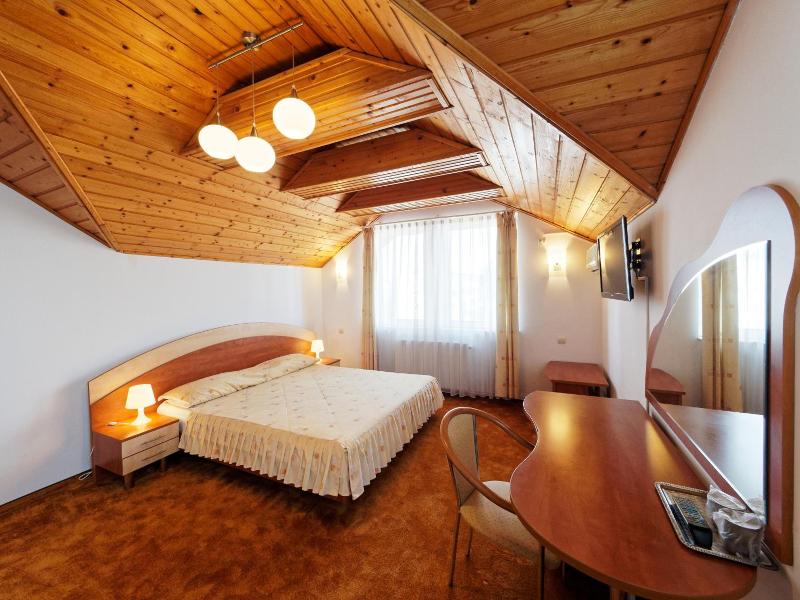 Hotel Oasis image