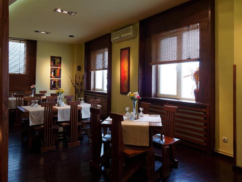 Hotel Oasis image