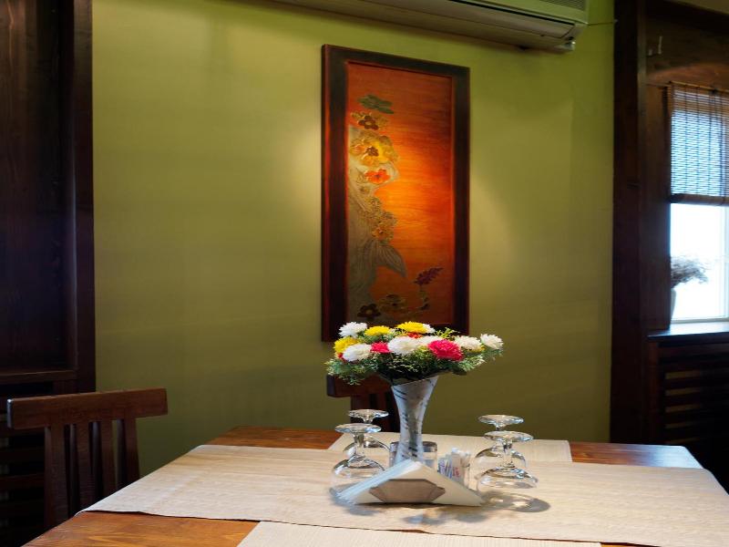 Hotel Oasis image